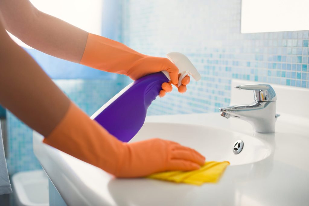 bathroom cleaning checklist